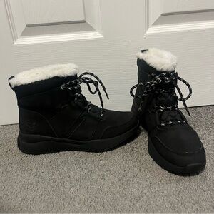 NWOT Timberland Snow Boots